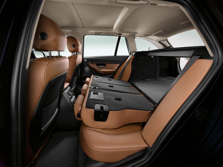  BMW 3-Series Touring 2013 года  (фото 21 из 23)